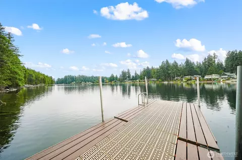 9705 117th Ave, Anderson Island, WA 98303