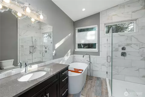Bath - 871 E Sequim Bay Rd, Sequim, WA 98382 photo 3 of 3