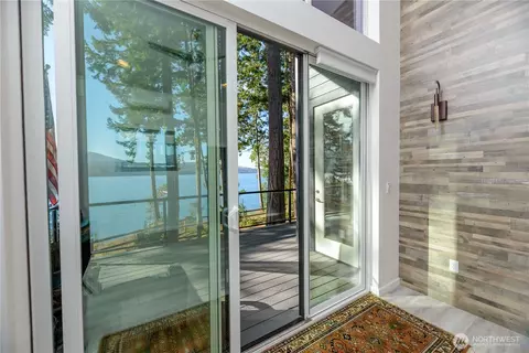 Entry Way - 871 E Sequim Bay Rd, Sequim, WA 98382 photo 3 of 3