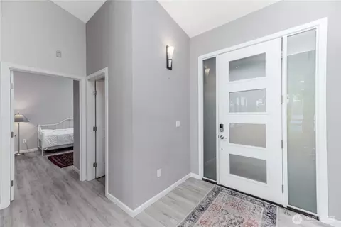 Entry Way - 871 E Sequim Bay Rd, Sequim, WA 98382 photo 1 of 3