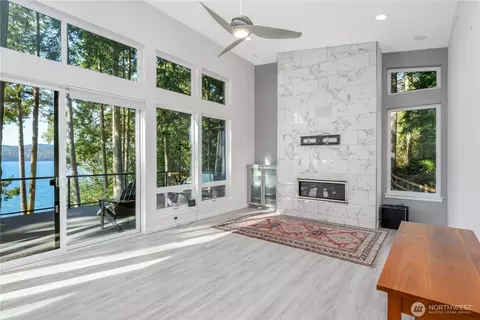 Living - 871 E Sequim Bay Rd, Sequim, WA 98382 photo 1 of 3