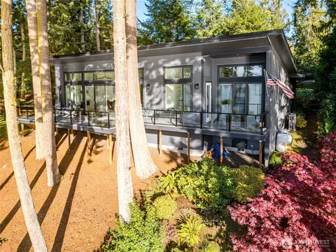 Exterior - 871 E Sequim Bay Rd, Sequim, WA 98382 photo 2 of 4