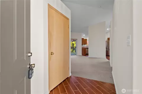 Entry Way - 1410 Mountain View Dr #1410, Enumclaw, WA 98022 photo 1 of 1
