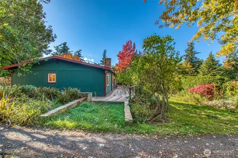 Exterior - 162 Alder St, Eastsound, WA 98245 photo 13 of 15