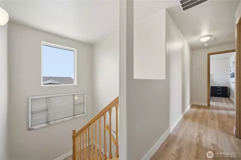 Entry Way - 8615 Stutz Dr, Pasco, WA 99301 photo 2 of 3