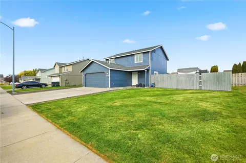 Exterior - 8615 Stutz Dr, Pasco, WA 99301 photo 1 of 4