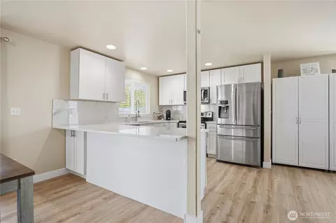 Kitchen - 8615 Stutz Dr, Pasco, WA 99301 photo 1 of 3