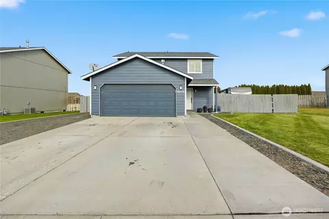8615 Stutz Dr, Pasco, WA 99301