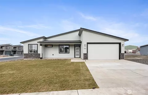 605 Dorsing St, Moses Lake, WA 98837