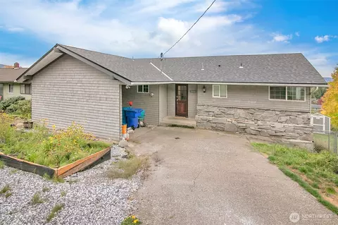 2404 Bloyd St, Kelso, WA 98626