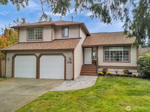 1718 NE 221 Pl NE, Sammamish, WA 98074