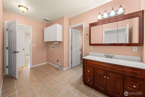 Other - 1509 Rainer St, Sumner, WA 98390 photo 1 of 8