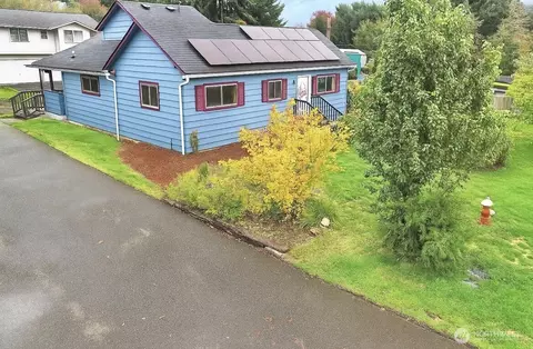 870 4th St, Sultan, WA 98294