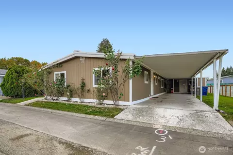 707 37th St SE #71, Auburn, WA 98002