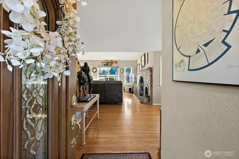 Entry Way - 6704 224th St E, Spanaway, WA 98387 photo 1 of 4