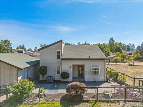 Exterior - 6704 224th St E, Spanaway, WA 98387 photo 5 of 9