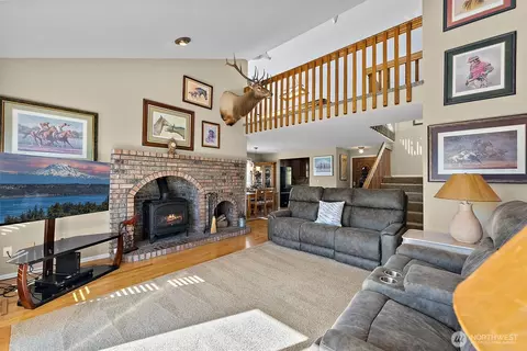Living - 6704 224th St E, Spanaway, WA 98387 photo 3 of 3