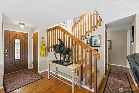 Entry Way - 6704 224th St E, Spanaway, WA 98387 photo 2 of 4