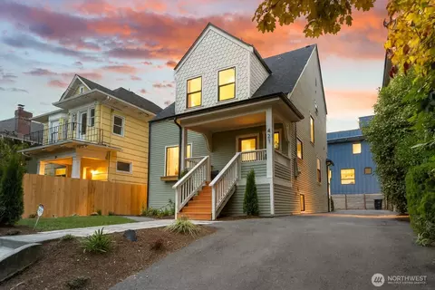 421 Malden Ave E, Seattle, WA 98112