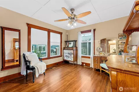 Bedroom - 805 Cherry Ave, Sumner, WA 98390 photo 1 of 5