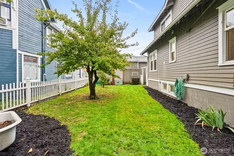 Exterior - 805 Cherry Ave, Sumner, WA 98390 photo 4 of 11