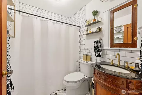 Bath - 805 Cherry Ave, Sumner, WA 98390 photo 1 of 2
