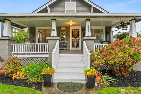 Exterior - 805 Cherry Ave, Sumner, WA 98390 photo 2 of 11