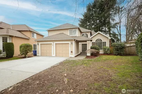 8703 NE 144th Ct, Kirkland, WA 98034