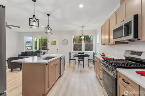 Kitchen - 405 E 2nd St, Nooksack, WA 98276 photo 3 of 6