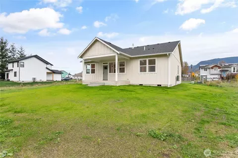 Exterior - 405 E 2nd St, Nooksack, WA 98276 photo 3 of 5