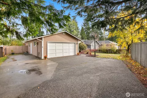 10919 10th Dr SE, Everett, WA 98208 photo 2