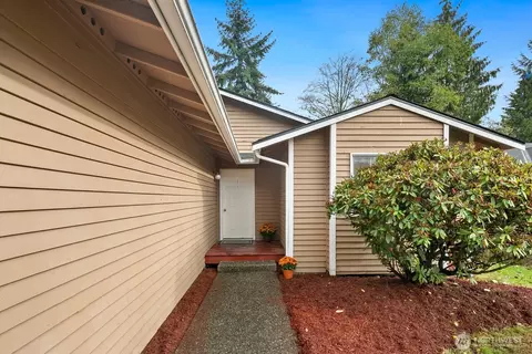 10919 10th Dr SE, Everett, WA 98208 photo 3