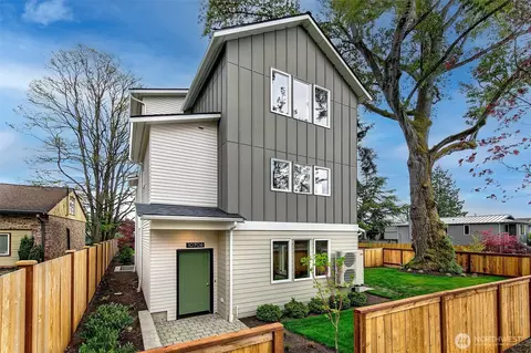 10706 Fremont Ave N, Seattle, WA 98133