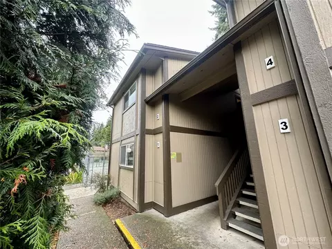 4705 176th St SW #B2, Lynnwood, WA 98037
