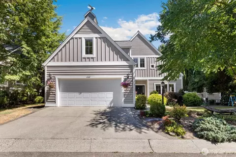 737 Village Cir NW, Bainbridge Island, WA 98110