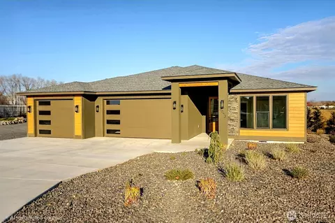 2053 H2 Rd, Moses Lake, WA 98837