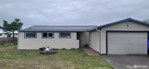 803 Oysterville Rd, Ocean Park, WA 98640