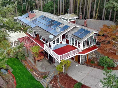 111 Marina Dr, Port Townsend, WA 98368