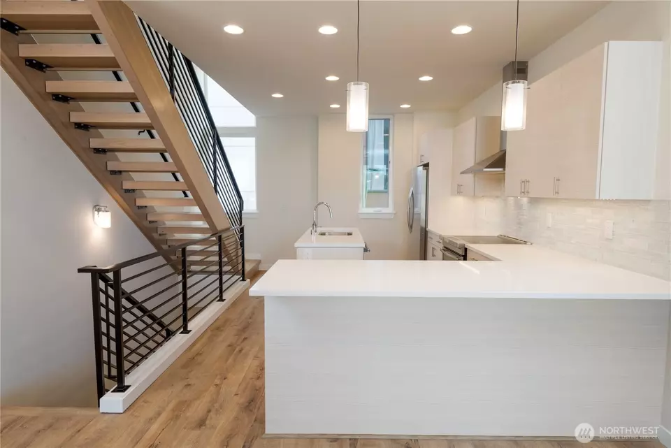 Kitchen - 9229 B 16th Ave SW, Seattle, WA 98106 photo 2 of 5
