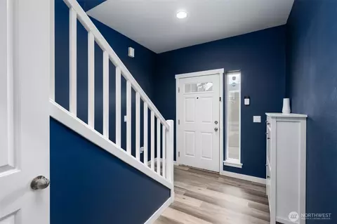 Entry Way - 730 10th St, Sultan, WA 98294 photo 1 of 2