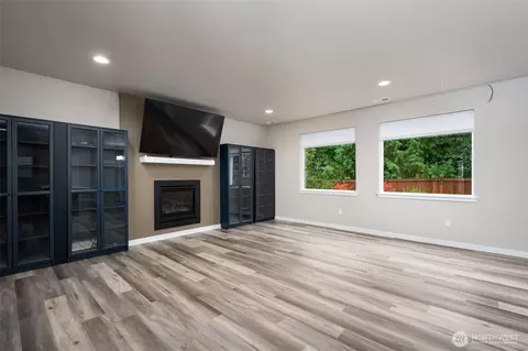 Living - 730 10th St, Sultan, WA 98294 photo 1 of 4