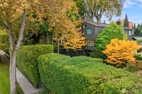 Exterior - 1615 39th Ave E, Seattle, WA 98112 photo 8 of 8