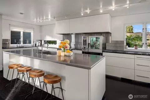 Kitchen - 1615 39th Ave E, Seattle, WA 98112 photo 3 of 5