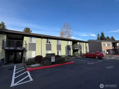 615 75th St SE #C-52, Everett, WA 98203