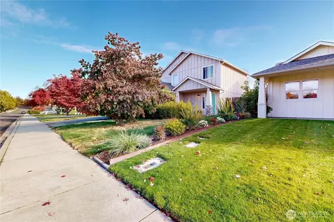 1343 SE Newgate Dr, College Place, WA 99324