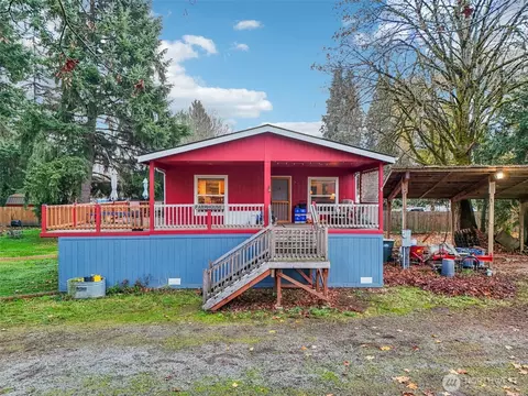 11134 Winlock Ct SE, Olympia, WA 98513