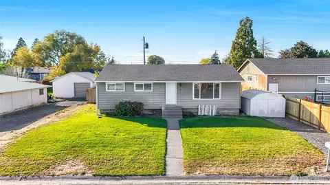 4320 Joann Dr NE, Moses Lake, WA 98837