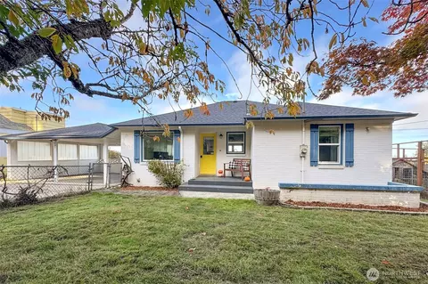 631 Park Ave, Port Angeles, WA 98362