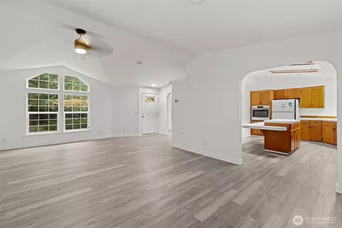 Living - 35952 Stackpole Rd, Ocean Park, WA 98640 photo 6 of 10