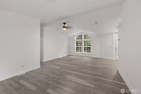 Living - 35952 Stackpole Rd, Ocean Park, WA 98640 photo 3 of 10